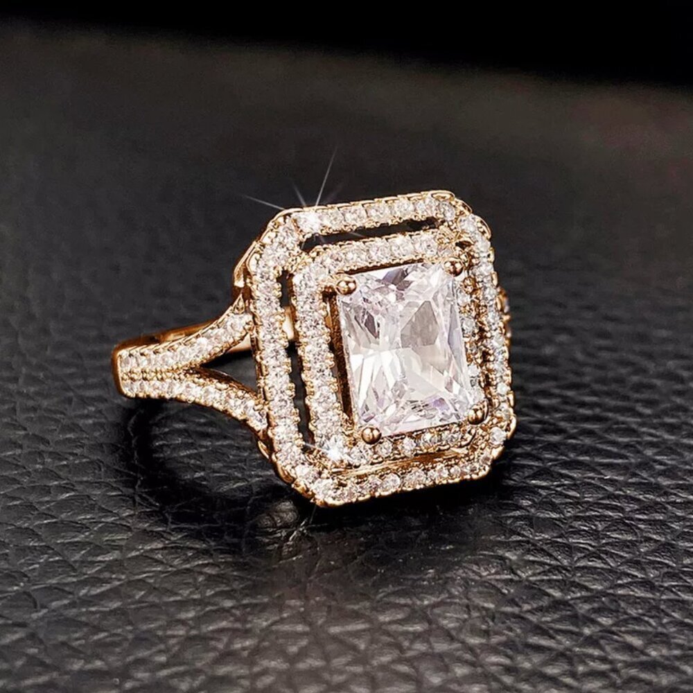NEW 18k Gold Diamond Ring Emerald Cut Ring - Picture 4 of 6